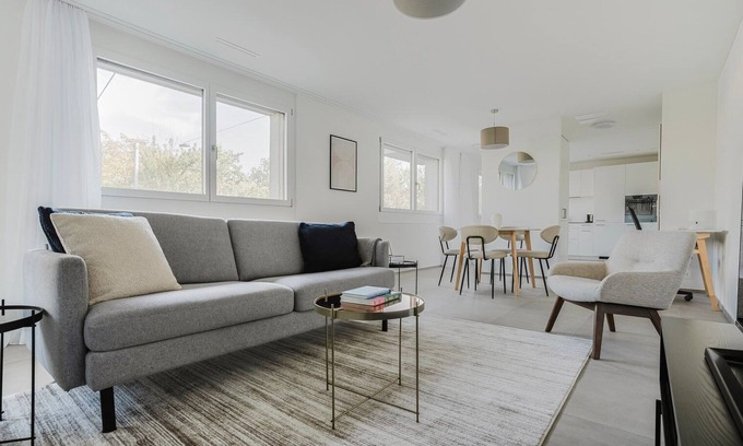 Center Appartement | Blueground | Gewerbeschule, w/d, fully furnished