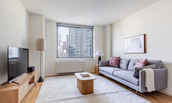 Hunters Point Appartement | Blueground | LIC, pool & gym, nr parks