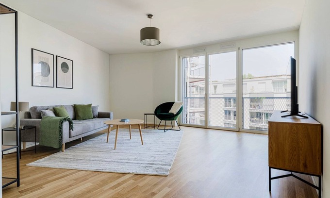 Alt-Wiedikon Appartement | Blueground | Wiedikon, balcony & w/d, nr market