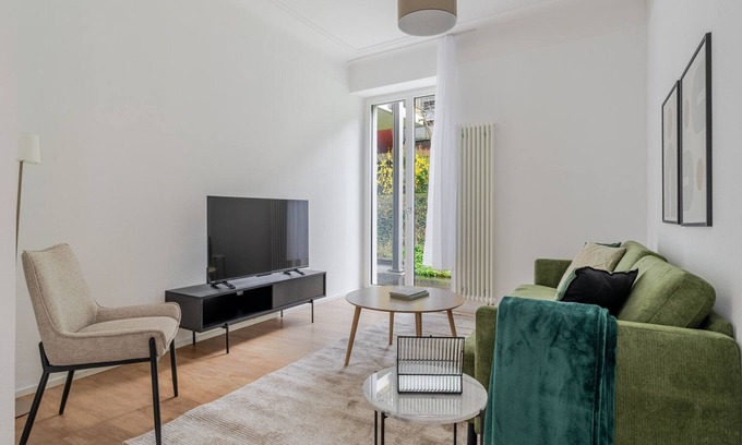 District 2 Appartement | Blueground | Wollishofen, balcony & w/d, nr park
