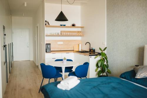 Banka Appartement | BlueWave Apartment Piestany, Lake Slnava View & Free Parking