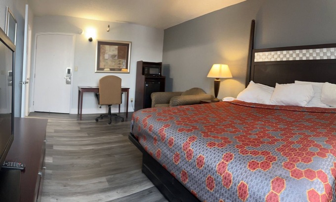Roseville Hôtel | Blueway Inn & Suites Roseville - Deluxe 1 King Bed Non-Smoking