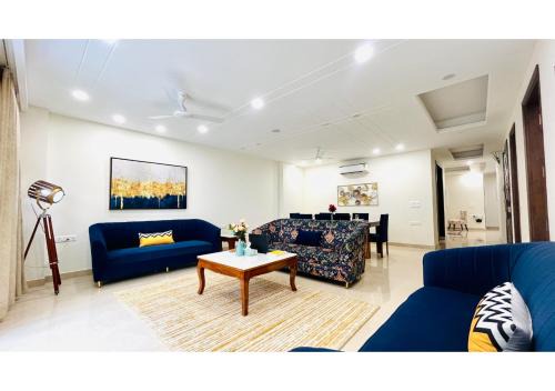 Saket Appartement | BluO Modern 3BHK Saket - Lift, Parking, Balcony