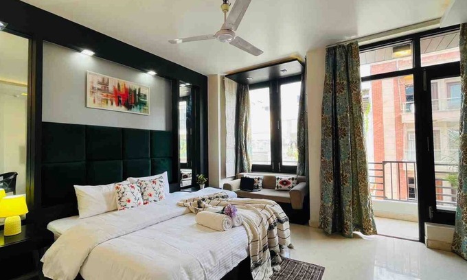 Greater Kailash I Appartement | BluO Studio - M Block Mkt @ Greater Kailash