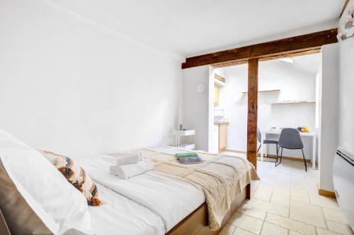 Les Iles Appartement | BnBNova - Ile Saint-Louis & Notre Dame