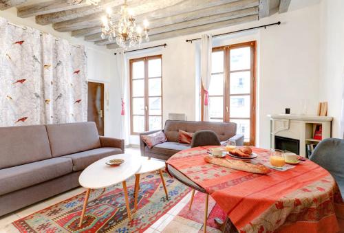 Odeon Appartement | BnBNova - Saint Germain & Odéon - 1BR