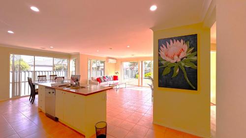 Point Cook Maison | Boardwalk House by GoodLive