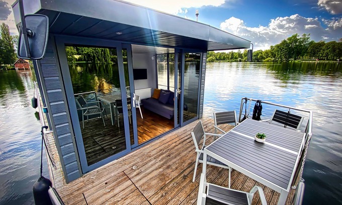 Schwerin Location De Bateaux | Bateau 'Cosy Hannah Führerscheinfrei' avec terrasse privée