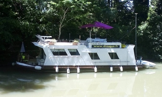 Gardouch Location De Bateaux | Bateau, tout équipé, sur le canal du midi, entre Toulouse et Castelnaudary