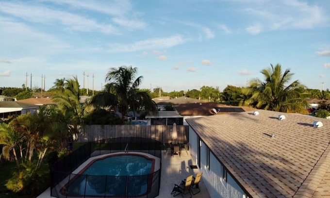 Survey Creek Maison | " BOCA BLING BLING" Spacious 4-bedroom house in Fabulous Boca Raton