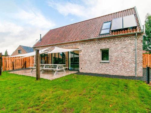 Lozen Maison | Bocholt Family Home, Bocholt