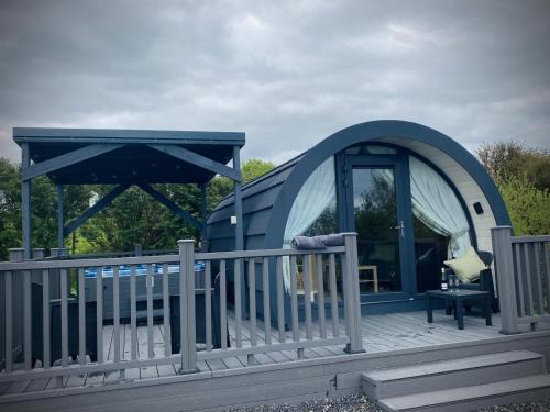 Ballaghaderreen Chalet De Ski | Bockagh Farm