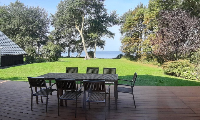 Wiek Appartement | Boddenstrand - FH Boddenstrand- directly on the Bodden, sauna, garden!