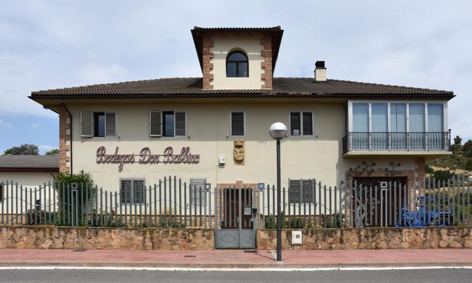 Lapuebla de Labarca Maison | Bodega Don Balbino