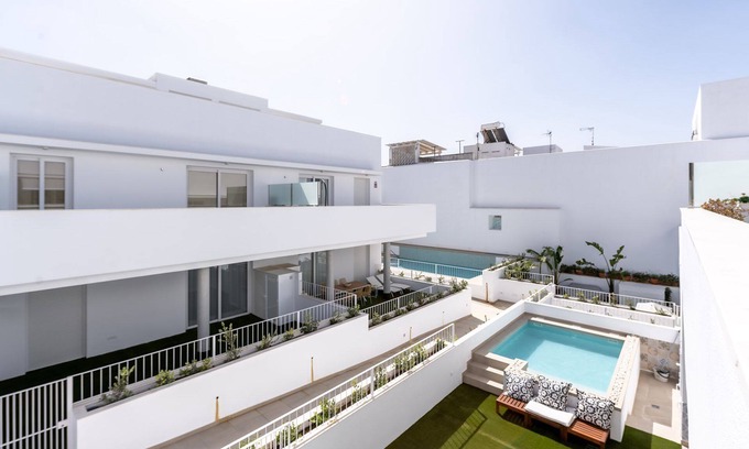 Villanueva del Ariscal Appartement | Bodega Olehousing - Three Bedroom Apartment, Sleeps 6
