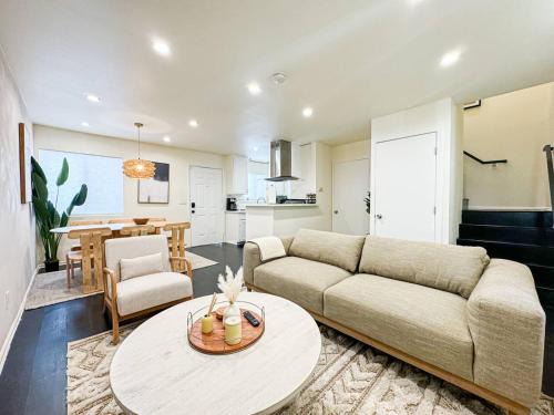 Burbank Maison | Bohemian Dream- 2BR, Retreat Near Hollywood -BR6