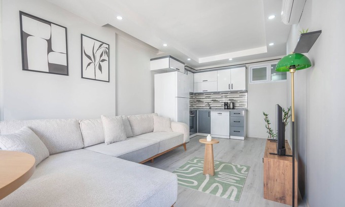 Kaleici Appartement | Bohemian Vibes & Spacious Comfort, Just Minutes from the Heart of the City!