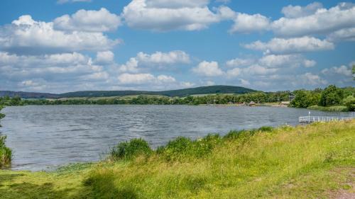 Kranichfeld Appartement | BohnApartments Juwel am See, mitten in der Natur - gratis Parkplatz - Kamin - WLAN - Nähe Erfurt
