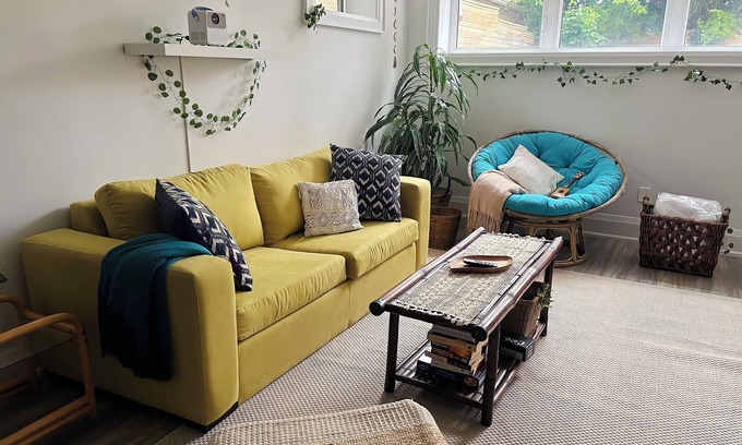 Topham Park Maison | Boho-chic Spacious Basement Apartment