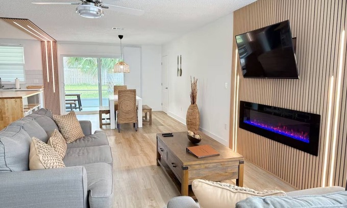 Palm Coast Maison | Boho Luxe Escape - Pet Friendly, Fire Pit, Grill, & Beach!
