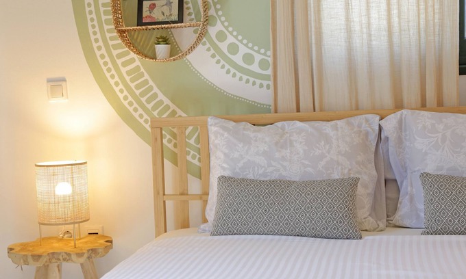 Aigio Appartement | Boho Studio with terrace and pool close to the beach
