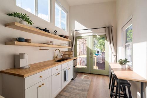 Holly Appartement | BoHo Tiny Home - Walkable to the Best of East Austin
