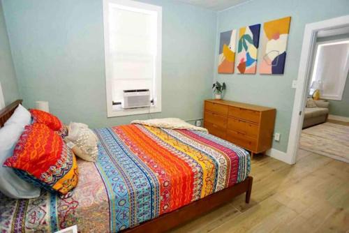 Smith's Memento Appartement | Boho Vibes! Walk 2 Beach & Ocean Center!