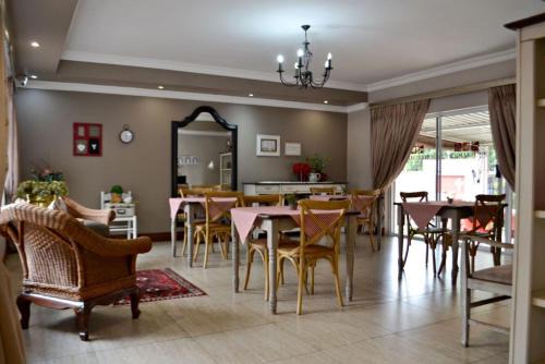 Emalahleni Maison | Bokmakierie Gastehuis Emalahleni Pty Ltd