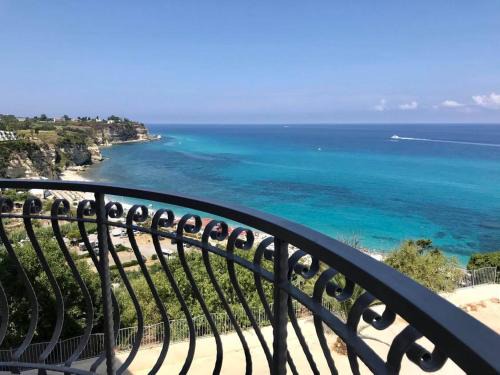 Tropea Hôtel | Bonsai
