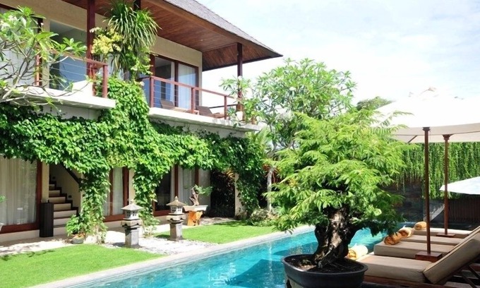 Batubelig Villa | Réservez 4 chambres, séjournez dans une villa avec 5 chambres et piscine, à 250m de la plage