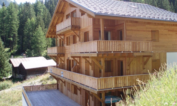 La Roche Appartement | Last minute rates.Beautiful spacious apartment, 8 beds, Great location and views