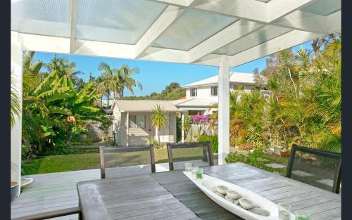 Freshwater Maison | Boomerang 2