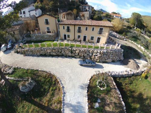 Castel San Vincenzo Appartement | Borgo Donna Teresa