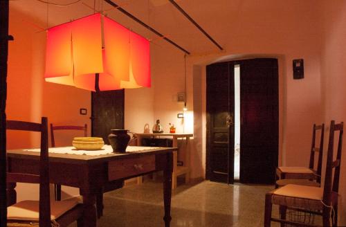 Strongoli Appartement | BORGO PETELIA, Casa Mannarino, suite Lucrezia