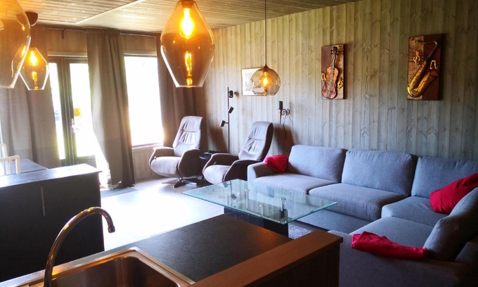 Aseral Cabine | Bortelid Booking