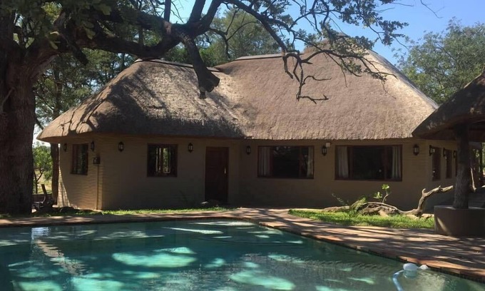 Phalaborwa Cabine | Bosbok Lodge
