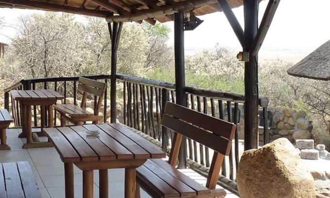 Moqhaka Cabine | Boskoppie Lion & Tiger Reserve