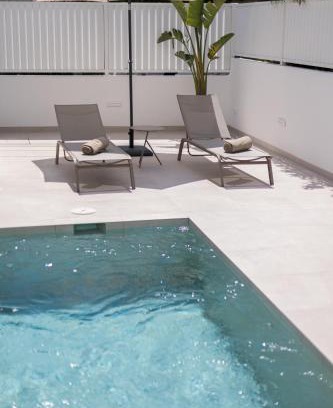Figueretas Appartement | Bossa Bay Suites with Private Pool - MC Apartments Ibiza