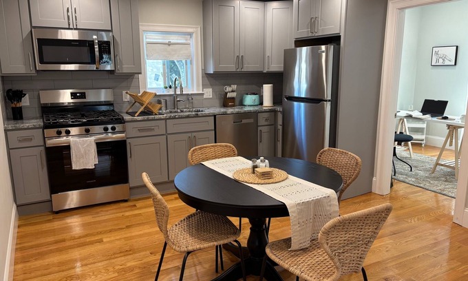 Mattapan Appartement | Boston Urban Nests U3: Long Term 1 Month + Only
