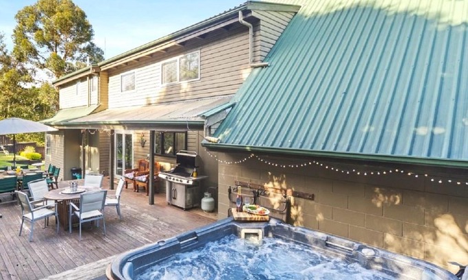 Richmond Heights Maison | Botanical HideAway Taupo
