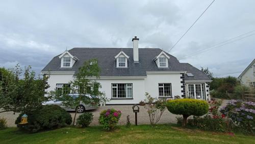 Ballyedmond Maison | Bottega Guesthouse and Gallery