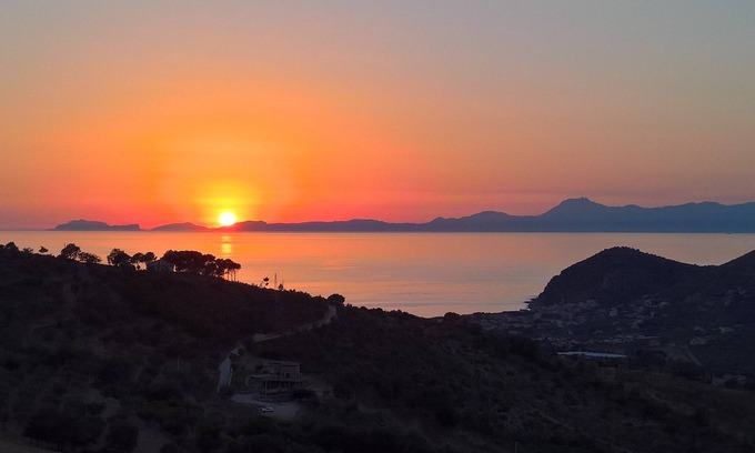 Ogliastro Marina Appartement | Bougainvillea Apartment - large private equipped terrace 450 m from the sea