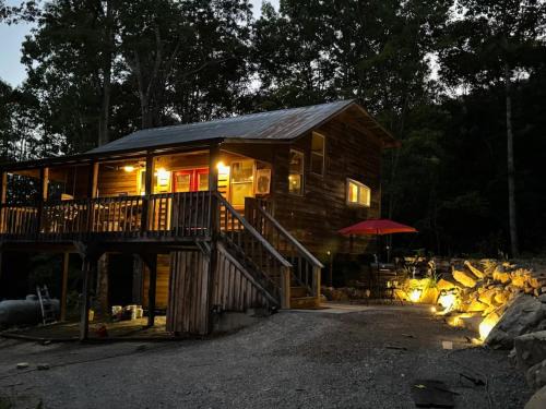 Speedwell Maison | Boulderwoods Cabin