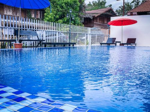 Vang Vieng Hôtel | Bountang Mountain View Riverside Hotel