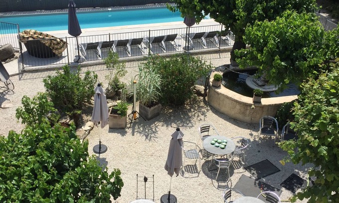 Moussac Lit Et Petit-Déjeuner | Maison bourgeoise capacité de 12 couchages et 400m2