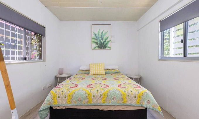 Taigum Maison | Boutique granny flat— A/C +Wifi+ Parking+ Deck