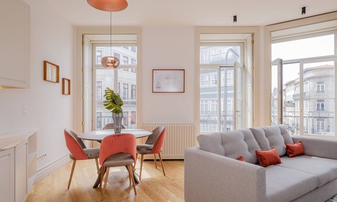 Centro / Baixa Appartement | Incroyable 2 chambres Apt w / superbes vues, à 2 min à pied du fleuve Douro dans le centre-ville