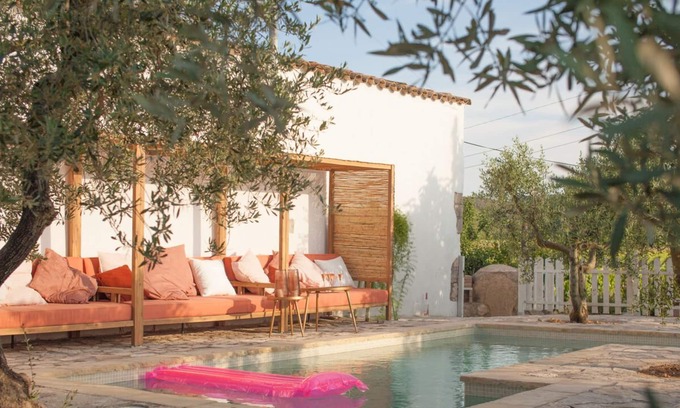 Torrelles de Foix Autre | Boutique wine farm with comfortable en suite rooms, epic kitchen & private pool