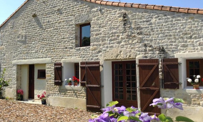 Bouin Appartement | Boutonne Rouge Gite