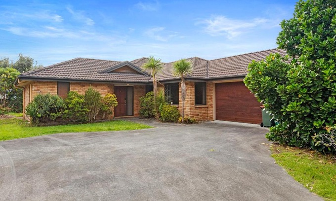 Bowentown Maison | Bowentown Bach - Waihi Beach Holiday Home